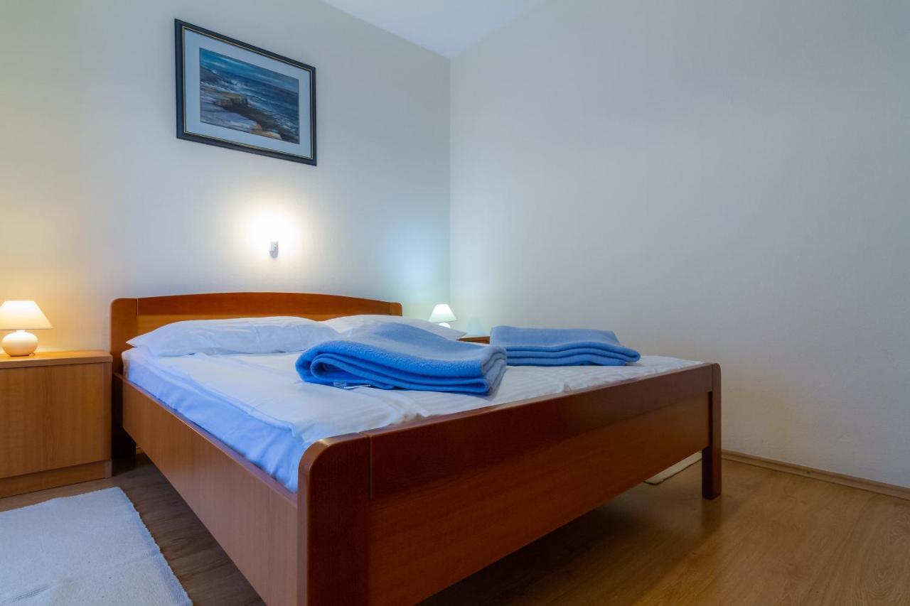 Apartman Haus Maja Banjol エクステリア 写真
