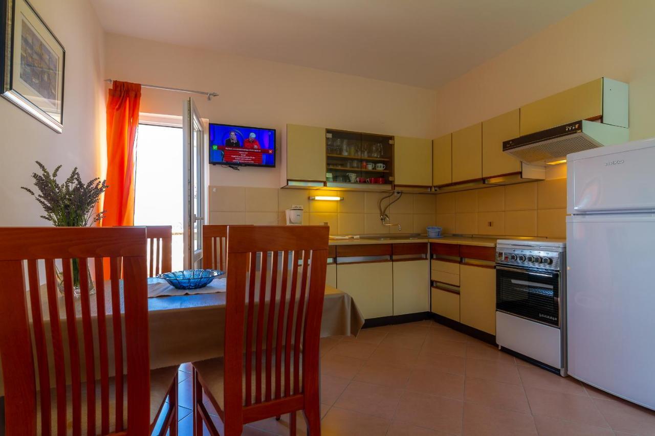 Apartman Haus Maja Banjol エクステリア 写真