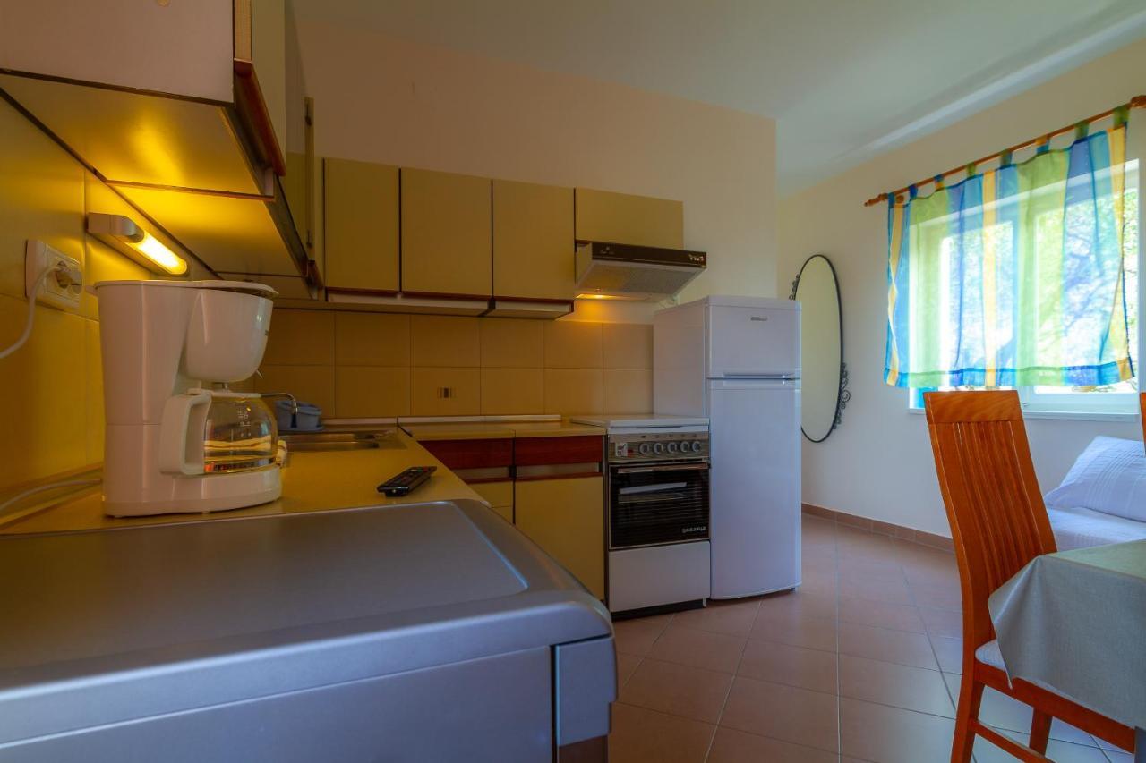 Apartman Haus Maja Banjol エクステリア 写真