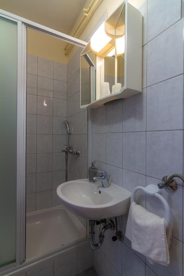 Apartman Haus Maja Banjol エクステリア 写真