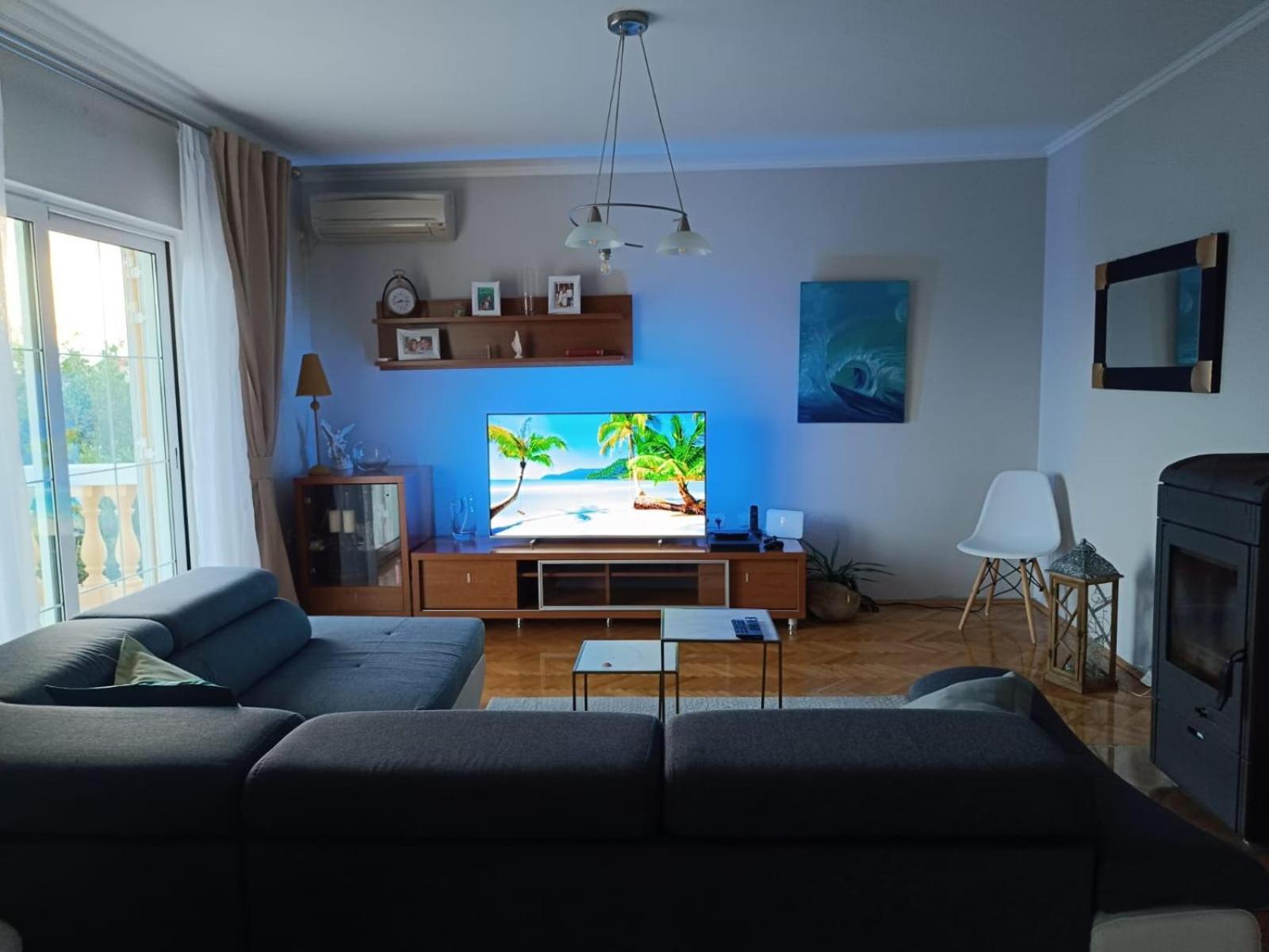 Apartman Haus Maja Banjol エクステリア 写真