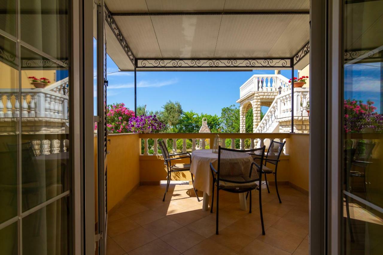 Apartman Haus Maja Banjol エクステリア 写真