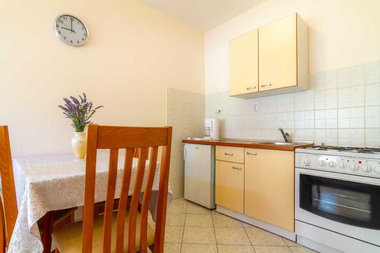 Apartman Haus Maja Banjol エクステリア 写真